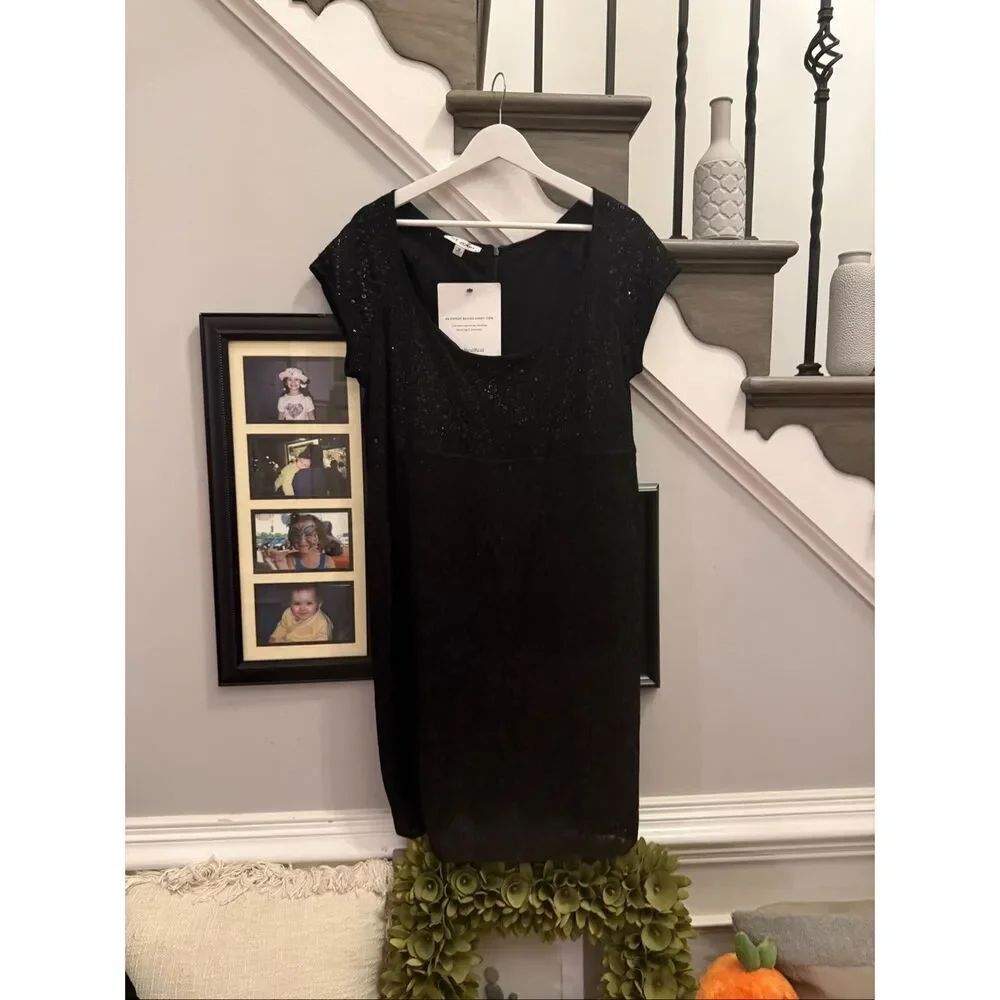 St. John Black Lace & Sparkle Short Sleeve Sheath Dress Sz 16 EUC